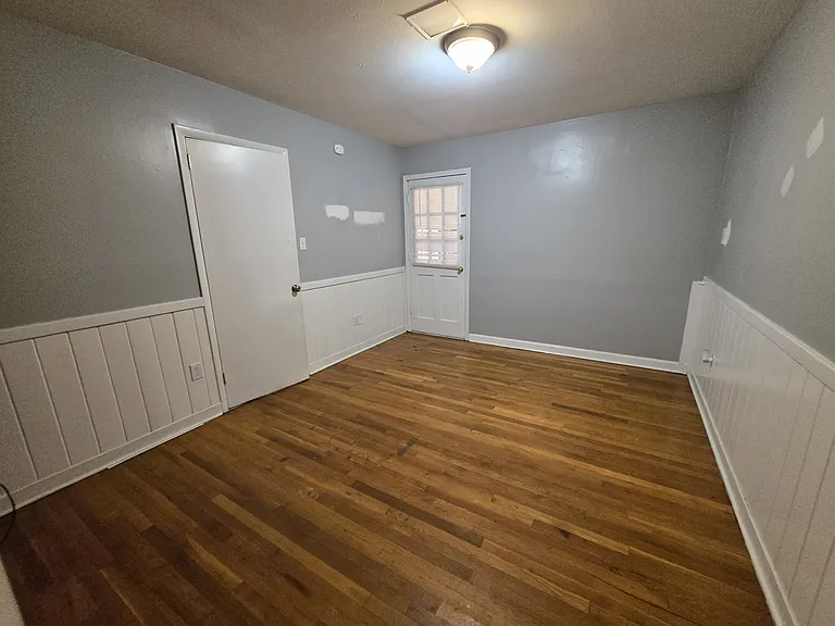 111 Easthaven Rd — Photo 20