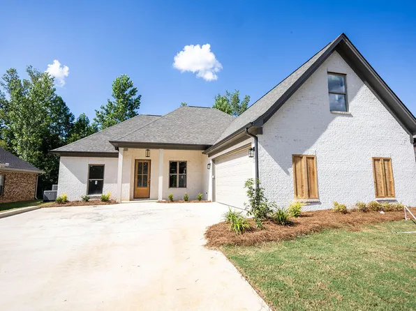 144 White Water Ln, Saltillo, MS 38866