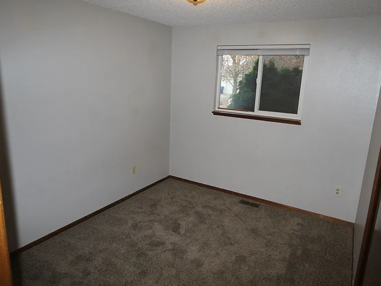 6903 N Cincinnati St — Photo 25
