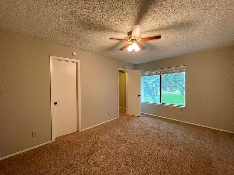 9502 Quail Village Ln — Photo 23