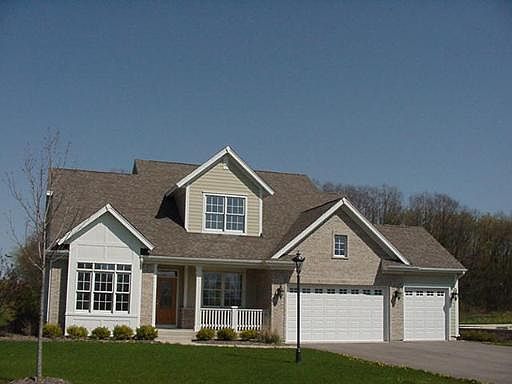 1st image of 8668 Chaucer Cir