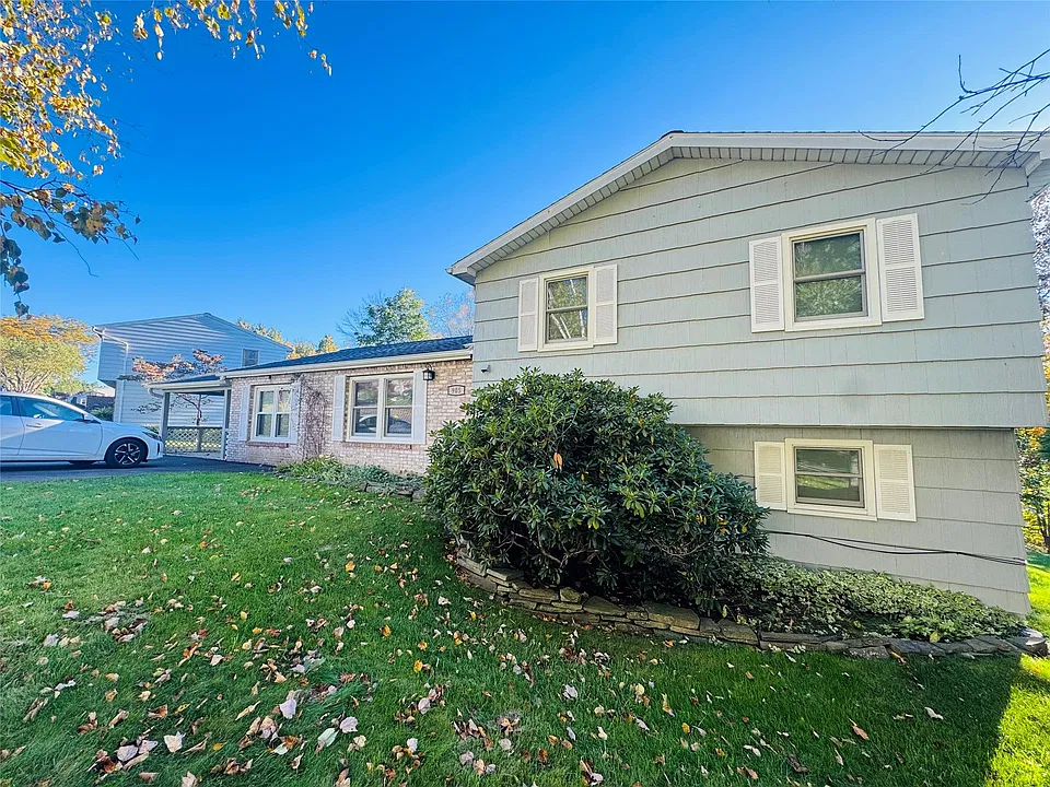 905 Madeline Dr