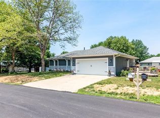 200 Wallace Ave, Windsor, MO 65360