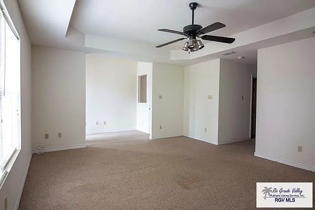 142 Country Club Rd #5 — Photo 5