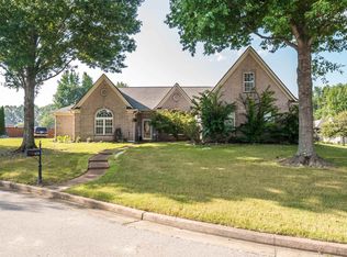 4274 Country Bridge Rd, Lakeland, TN 38002