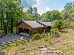 547 Nebo Rd, Great Cacapon, WV 25422