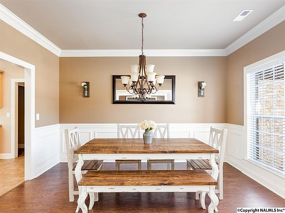 3rd image of 162 Rainbow Glen Cir