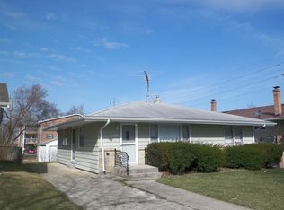 332 Ridgeview Ave, Rockford, IL 61107