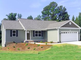 341 Savannah Garden Dr, Carthage, NC 28327