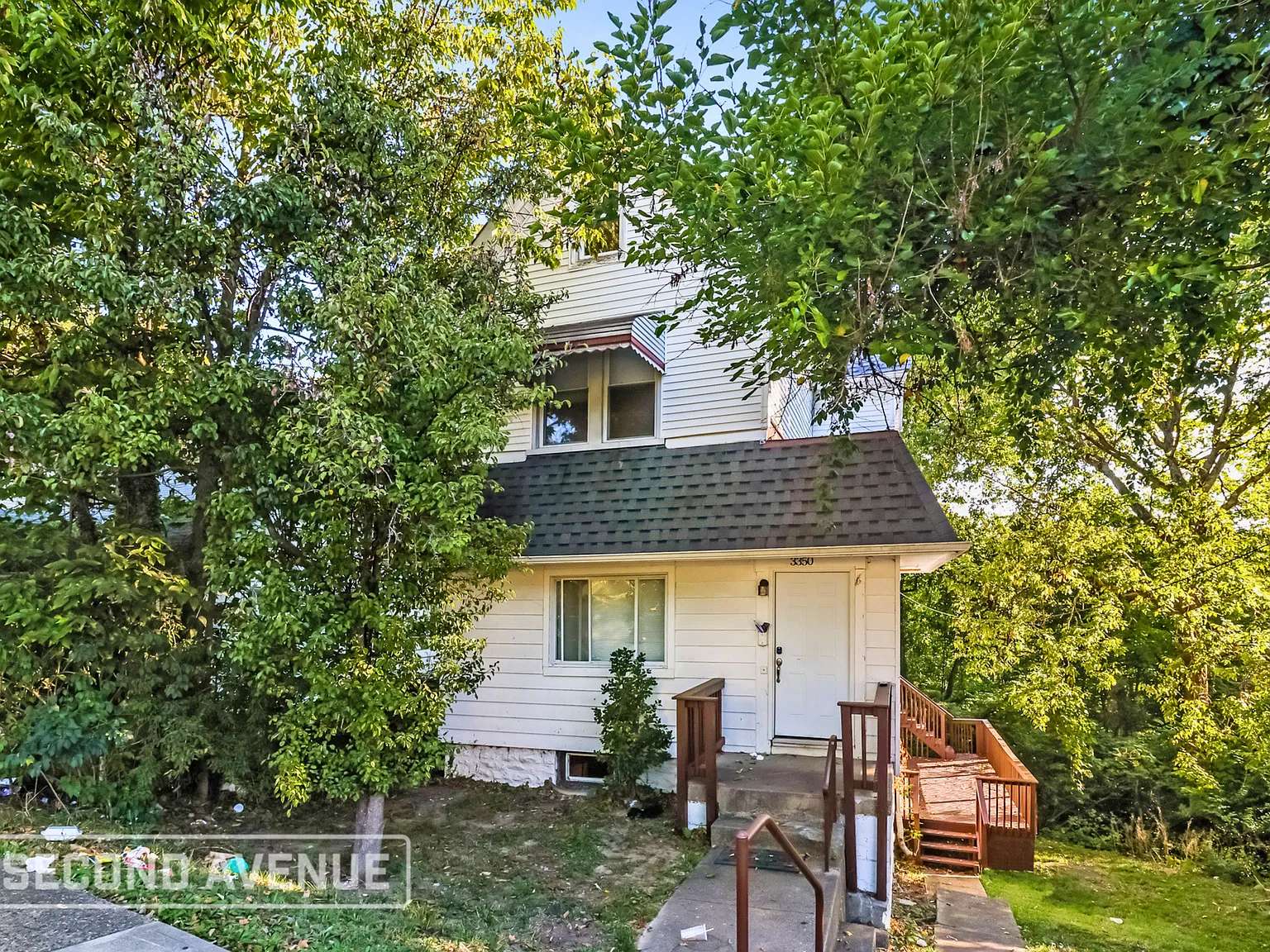 4 bed, 2.5 bath, 2309 sqft, $1,995 — Photo 1