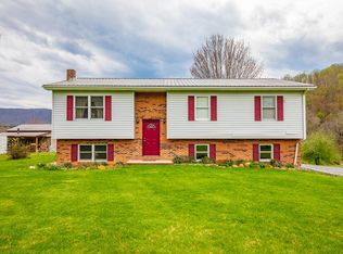 9118 E Blue Grass Trl, Bland, VA 24315
