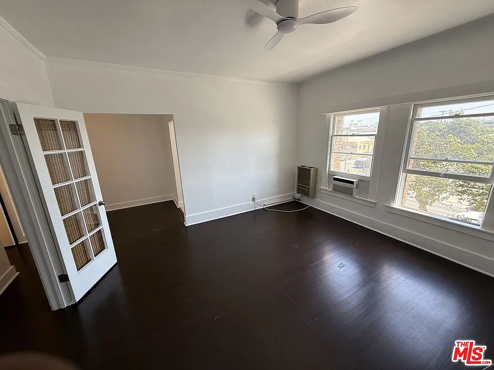 1 bed, 1.0 bath, 542 sqft, $2,200 — Photo 2