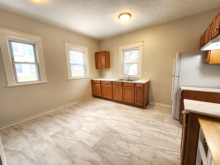 674 Parsells Ave #674 — Photo 6