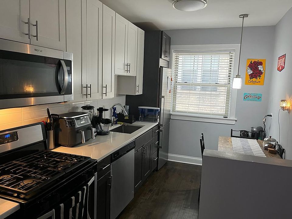 1st image of 934 Judson Ave APT 1w