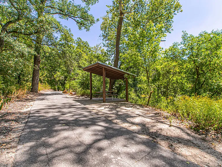 5317 Lancaster Dr — Photo 31