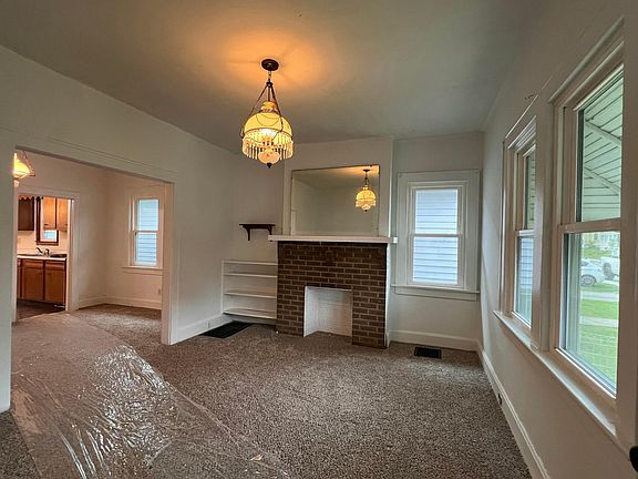 3rd image of 218 Belvidere Ave