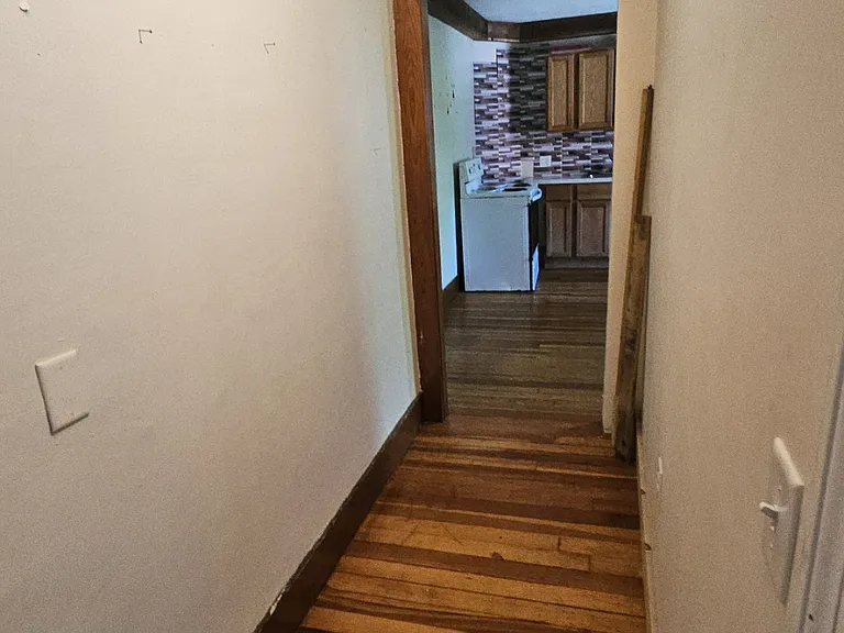 7 Maiden Ln — Photo 12