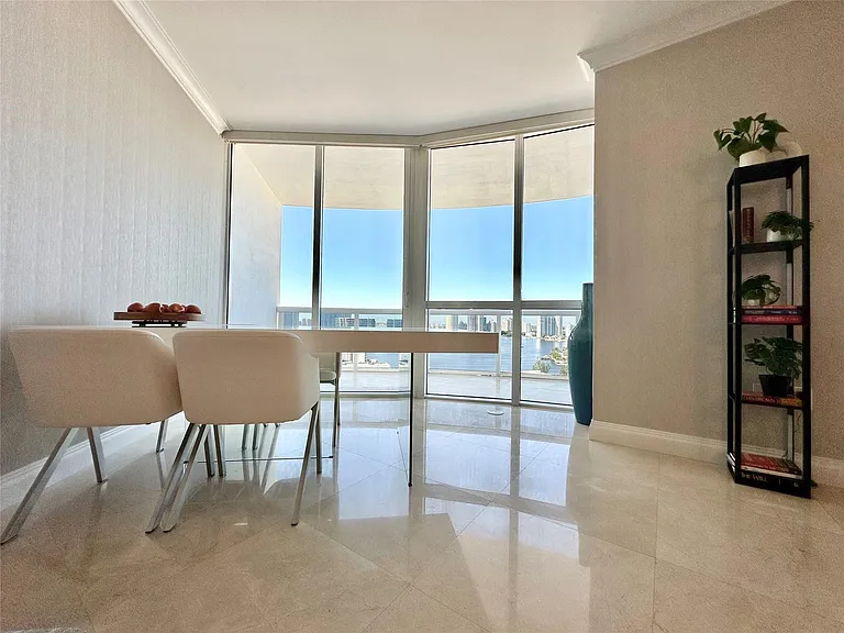 18201 Collins Ave #1901 — Photo 4