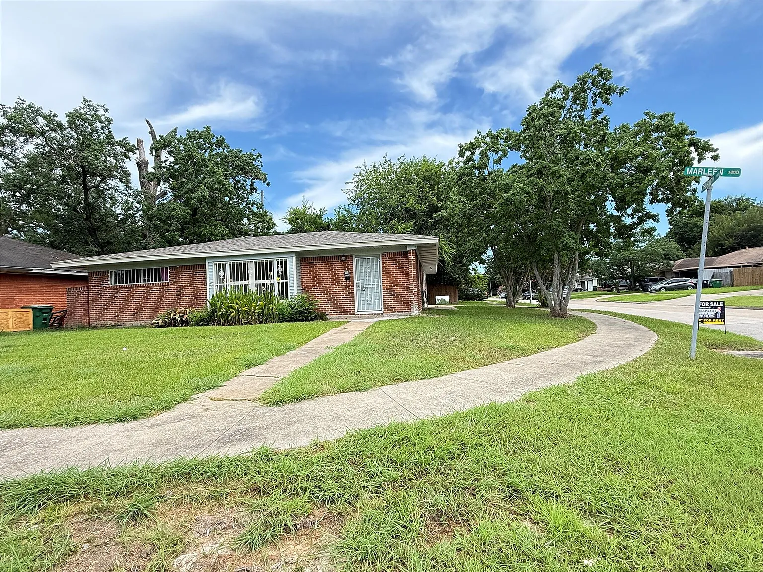 3 bed, 2.0 bath, 1291 sqft, $1,750 — Photo 4