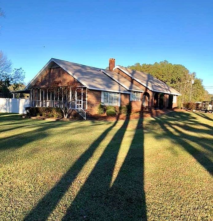 2nd image of 2574 Caddell Cir