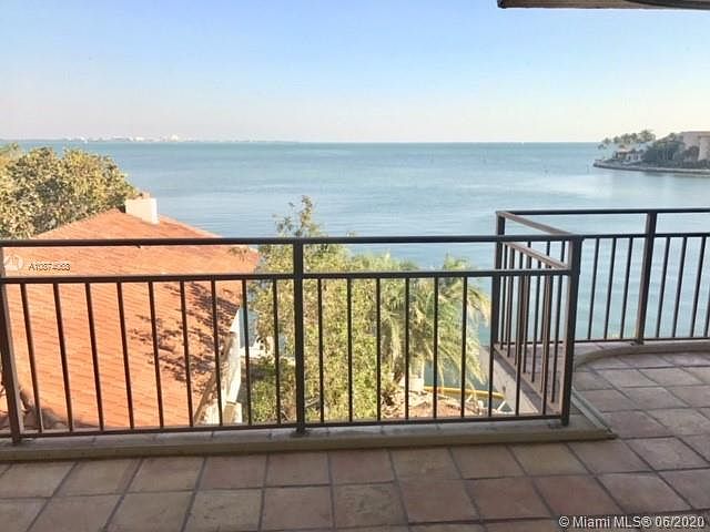 1st image of 1632 S Bayshore Ct APT 401