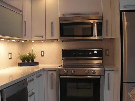 3rd image of 5333 Collins Ave APT 1004