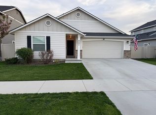 4251 W Peak Cloud Dr, Meridian, ID 83642