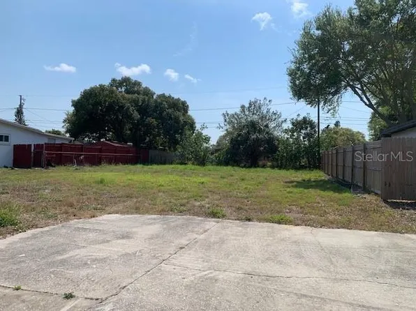 8766 94th Ave #5, Seminole, FL 33777