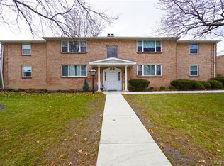 36 Old Lyme Dr APT 1, Amherst, NY 14221