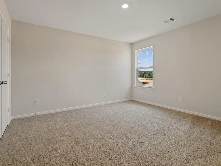 15870 Berry Hill Dr — Photo 21