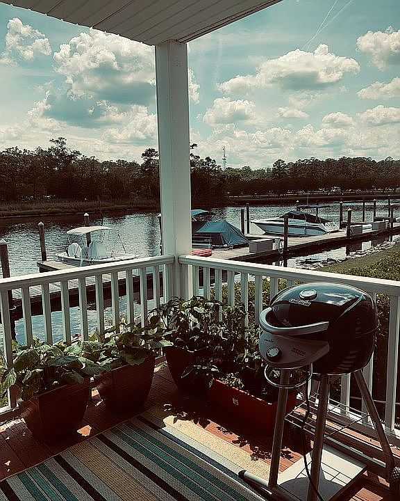 1st image of 105 Harbor Watch Dr