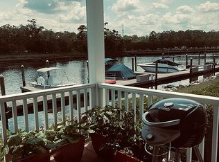 105 Harbor Watch Dr, Chesapeake, VA 23320