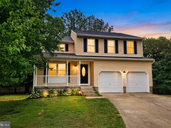 1227 Sedge Ct, Pasadena, MD 21122
