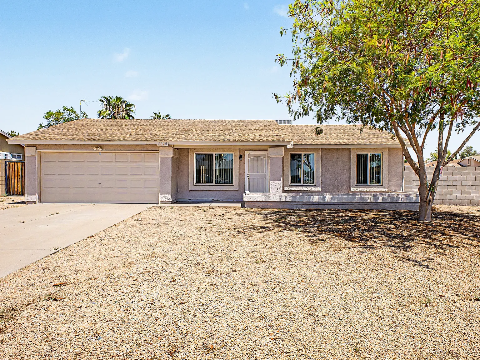 3 bed, 1085 sqft, $1,995 — Photo 2