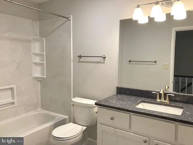 16 Castlehill Ct — Photo 19