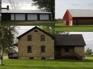 N2857 Saint Peters Rd, Kewaunee, WI 54216