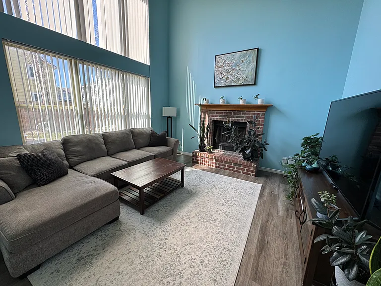 1361 Grass Valley Dr — Photo 3
