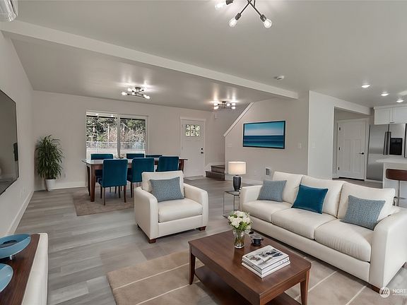 3rd image of 25223 50th Avenue E