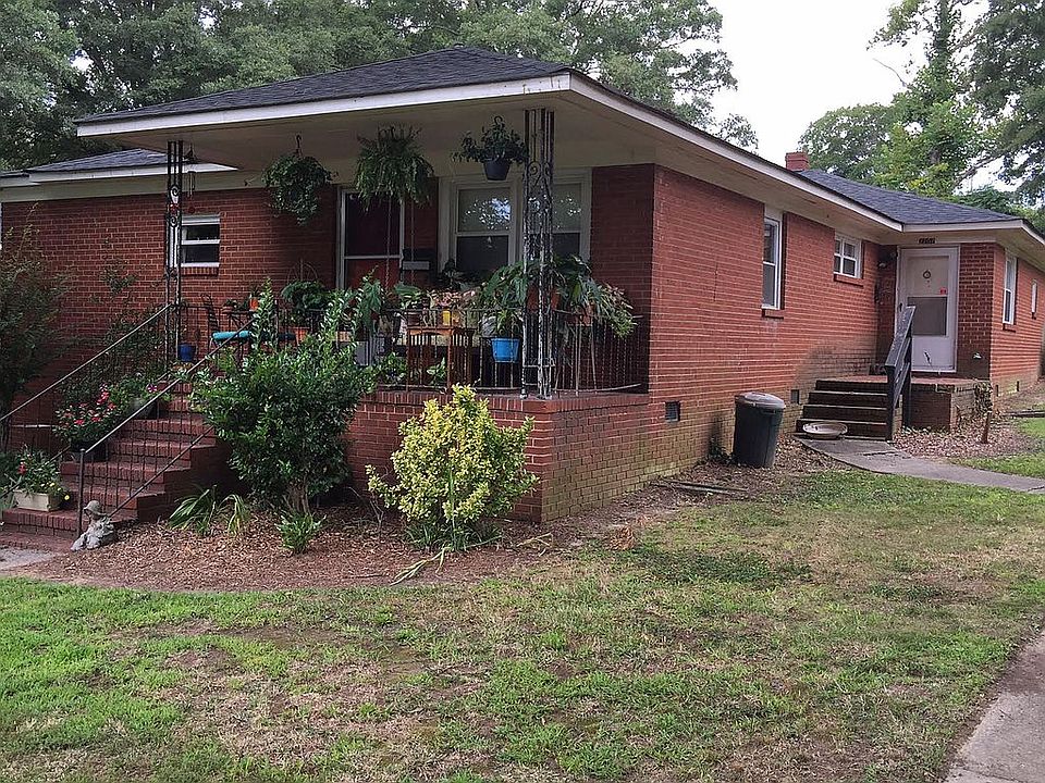 2nd image of 2205 Thurmond Pl #2207