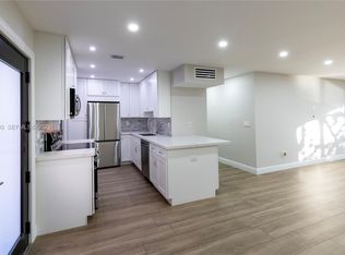 Edgewater East Condo Apts, Coral Gables, FL 33133