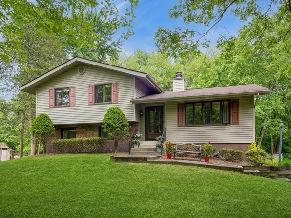 29 Sachson Place, Wappingers Falls, NY 12590