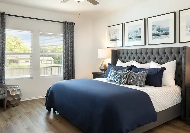 1265 Aquilla Dr — Photo 2