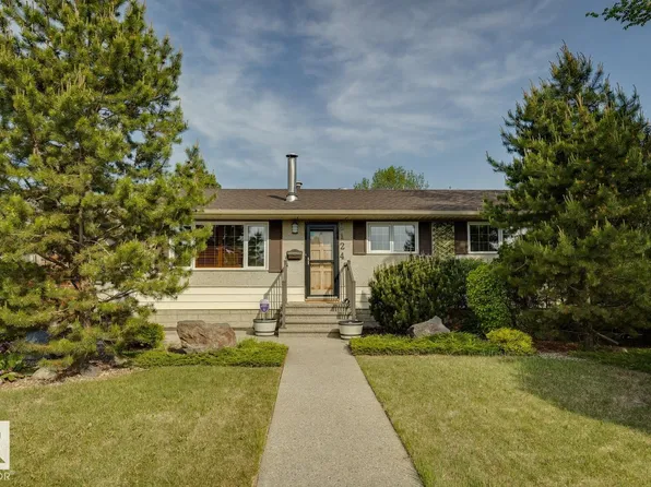 9124 167th St NW, Edmonton, AB T5R 2T9