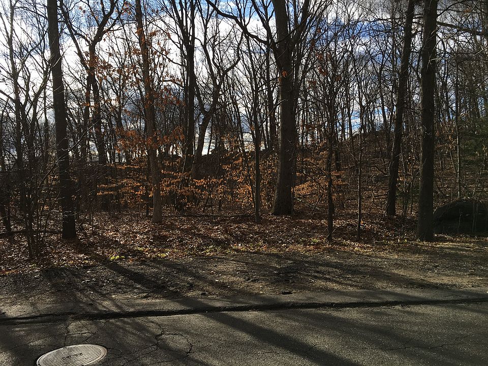 1st image of 81 Rockwood Avenue Ext