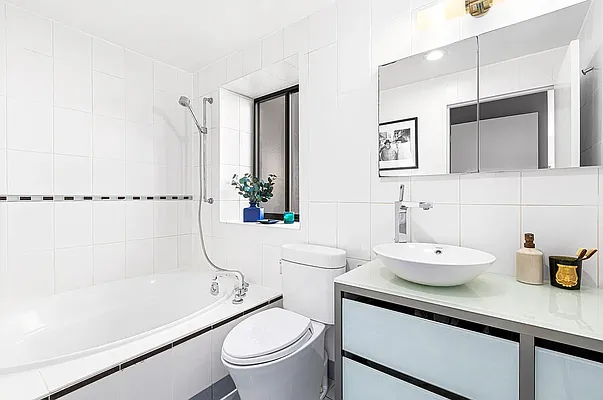 Rented by Bouklis Group | media 19