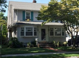 26 Emerson Ave, Floral Park, NY 11001