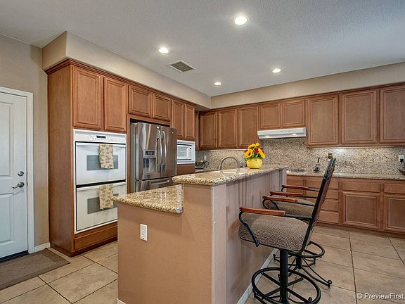 3rd image of 27742 Balboa Ct