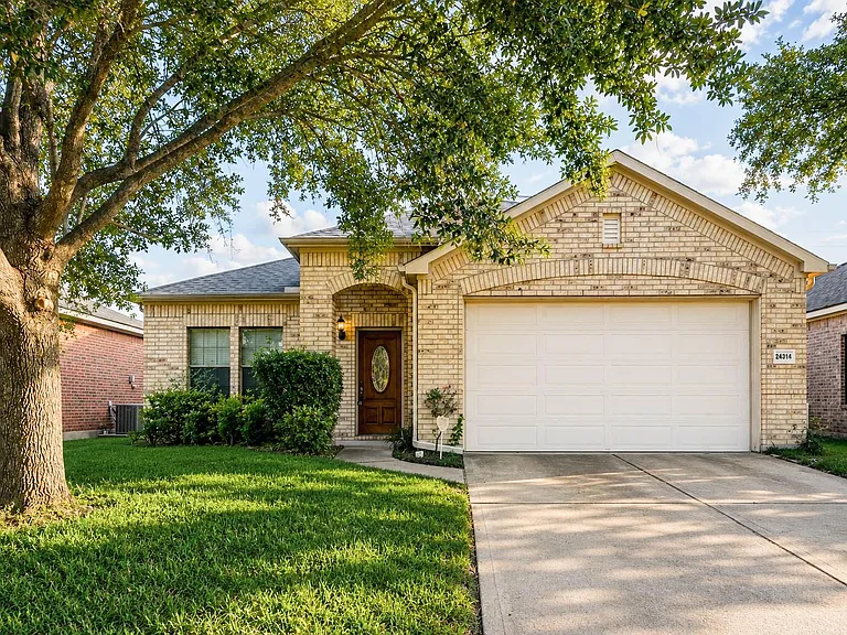 24314 Courtland Oaks St — Photo 1
