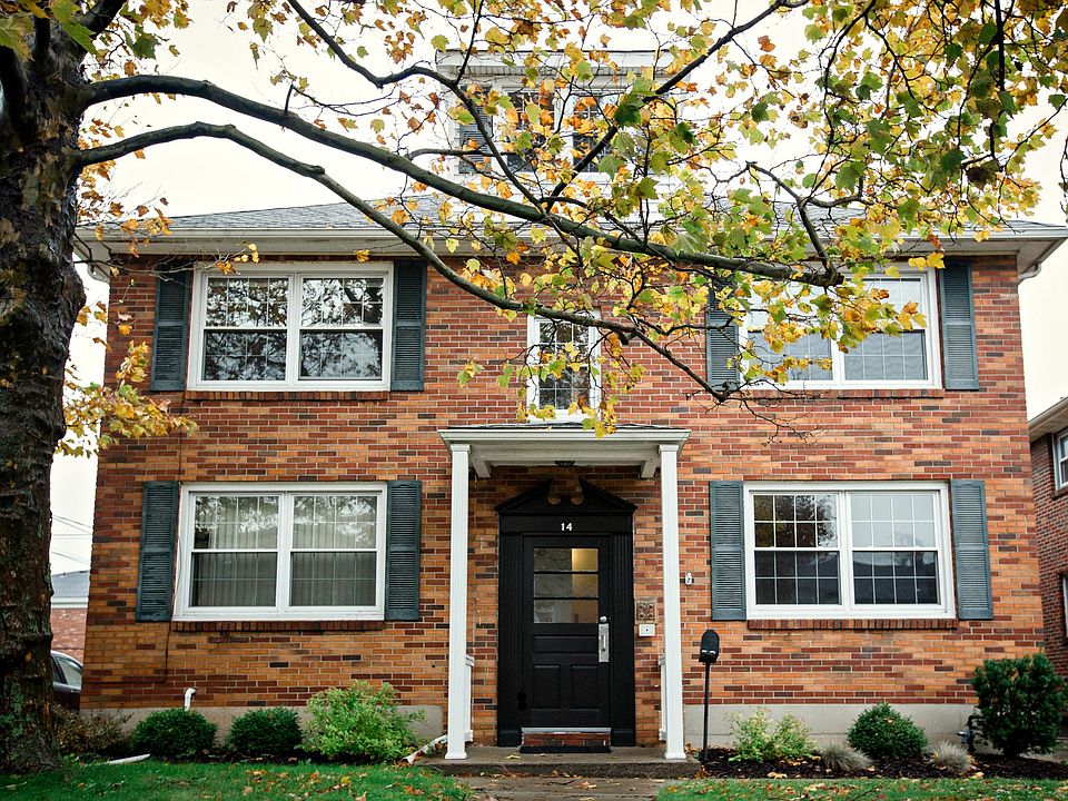 1st image of 14 Stoneleigh Ave APT 2