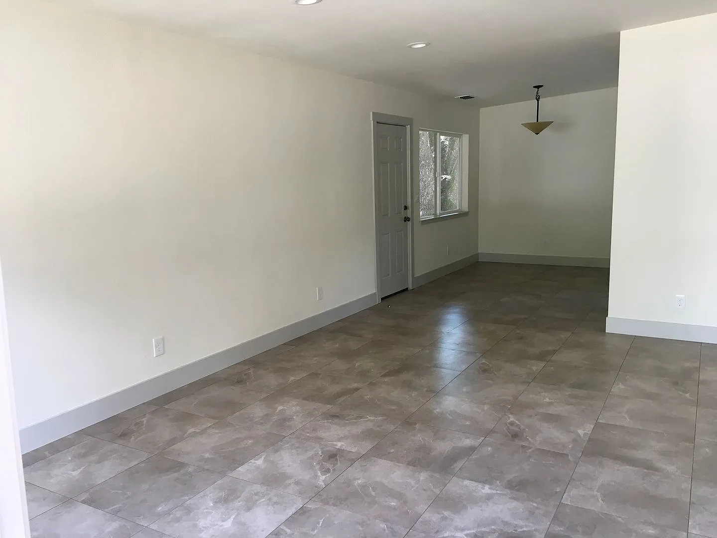 Charming home near river trails! — Photo 2
